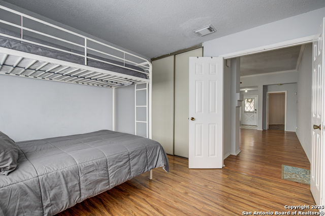 Image 26 of 32 For 10114 Cedarmont