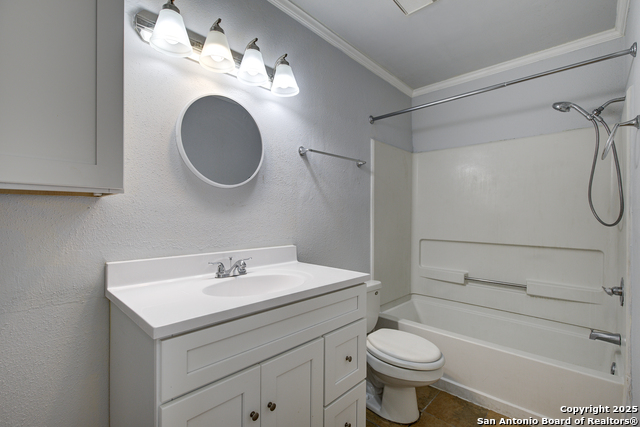 Image 27 of 32 For 10114 Cedarmont