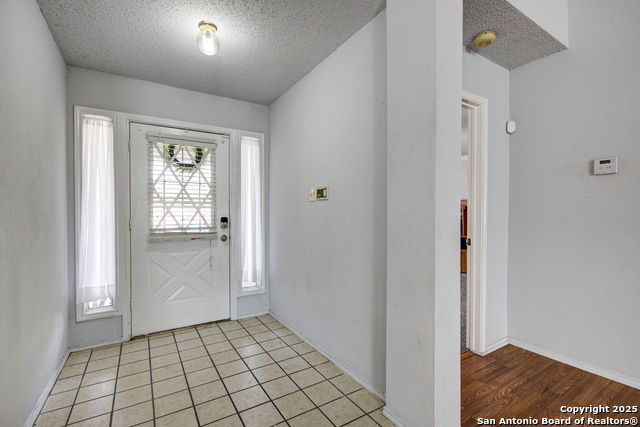 Image 3 of 32 For 10114 Cedarmont