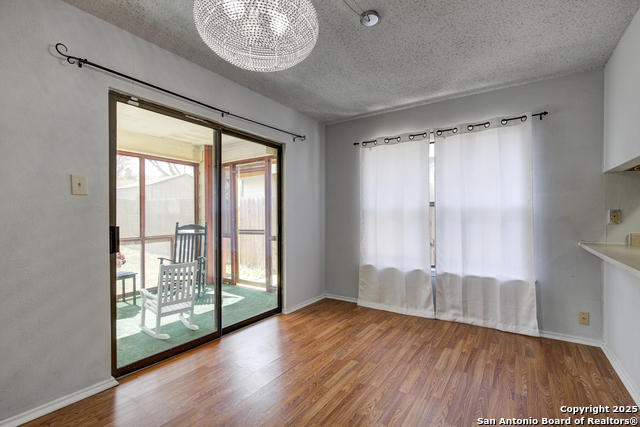 Image 9 of 32 For 10114 Cedarmont