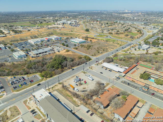 Image 12 of 14 For 7118 New Braunfels Ave S