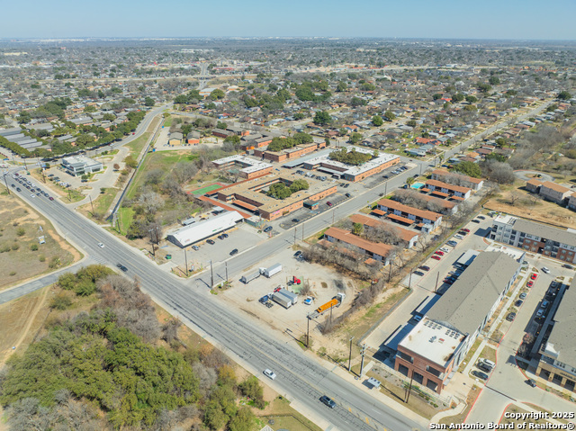 Image 13 of 14 For 7118 New Braunfels Ave S