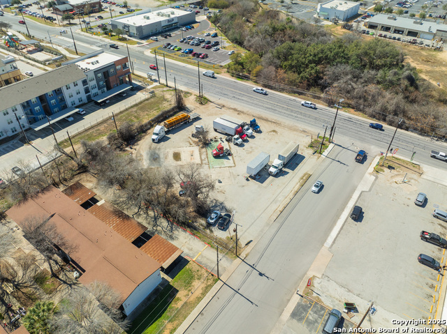 Image 5 of 14 For 7118 New Braunfels Ave S