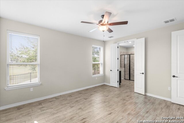 Listing photo id 32 for 344 Dancing Oak 101