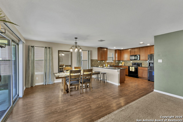 Image 18 of 53 For 2027 Shire Meadows