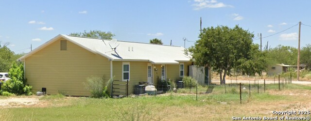 Listing photo id 1 for 530 Estes N