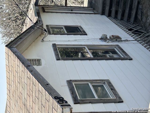 Listing photo id 1 for 198 Private Road 2622