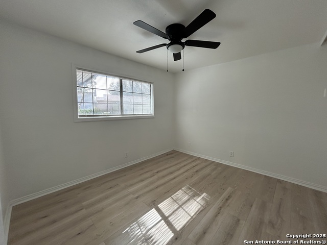 Image 9 of 13 For 11962 Alamo Blanco