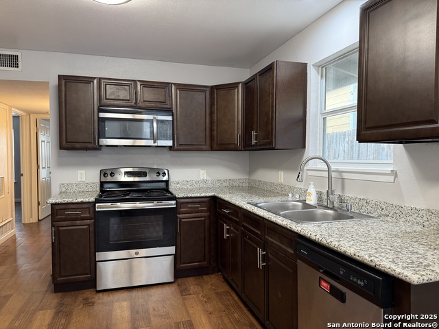 Image 6 of 12 For 516 Westwood