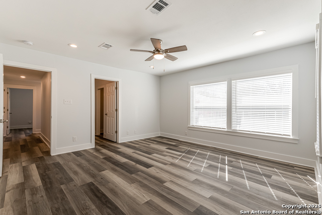 Image 13 of 15 For 216 Eleanor Ave  101