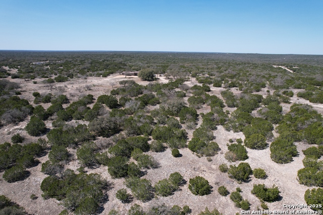 Listing photo id 16 for 2724 Sd 24910