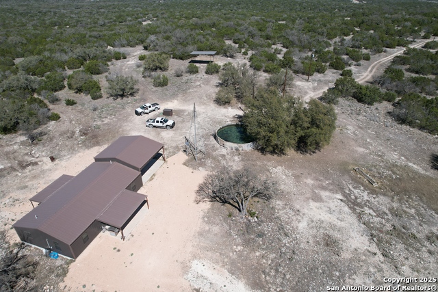 Listing photo id 20 for 2724 Sd 24910