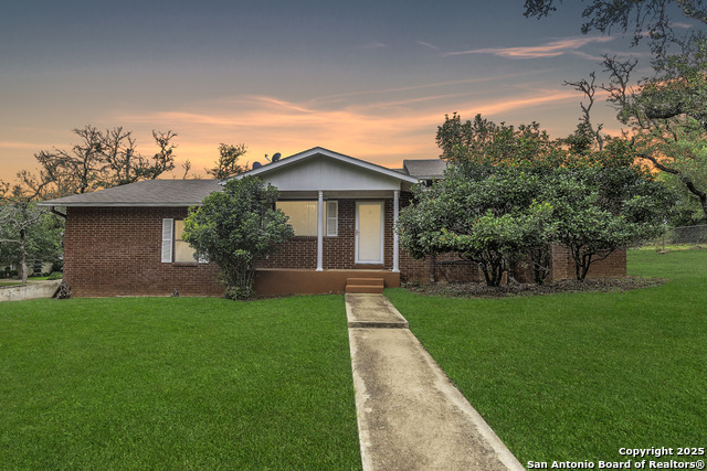 Details for 117 Ridgewood Dr, Fredericksburg, TX 78624