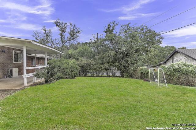 Image 14 of 16 For 117 Ridgewood Dr