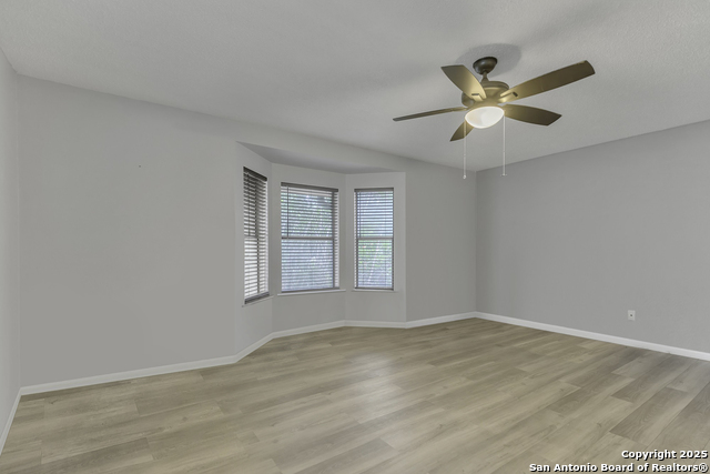 Image 8 of 16 For 117 Ridgewood Dr