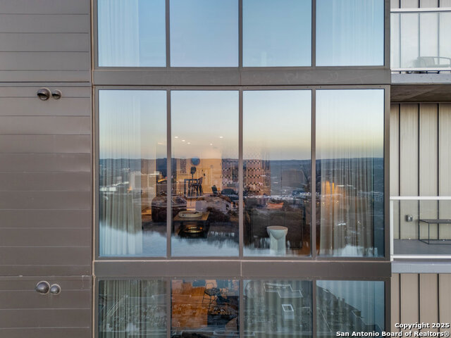 Listing photo id 24 for 48 East Ave 2610