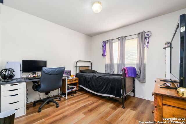 Listing photo id 10 for 237 Katie Ct