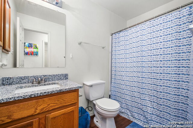 Listing photo id 11 for 237 Katie Ct