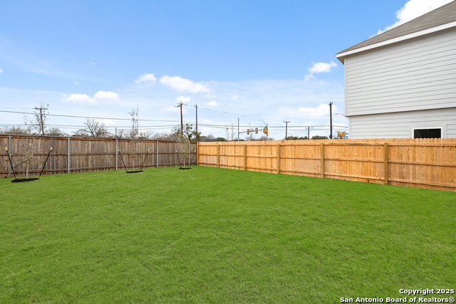 Listing photo id 21 for 4215 Ametrine Way