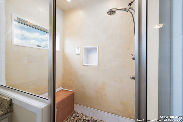 Image 19 of 33 For 903 Panorama Pass