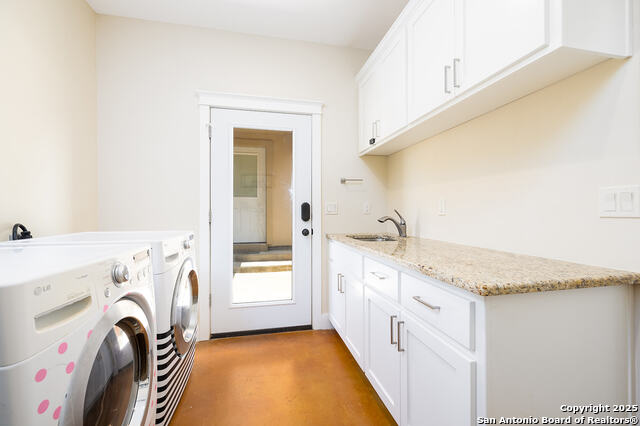 Image 23 of 33 For 903 Panorama Pass