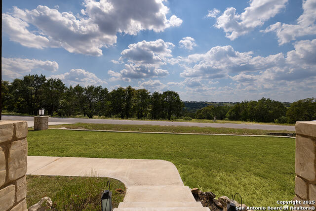 Image 4 of 33 For 903 Panorama Pass