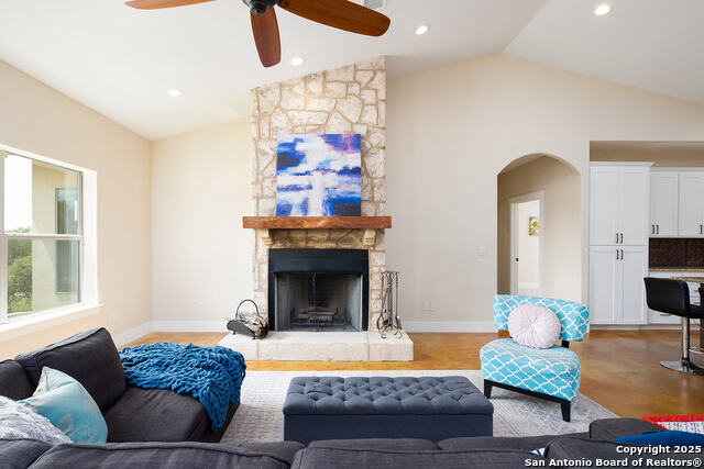 Image 8 of 33 For 903 Panorama Pass