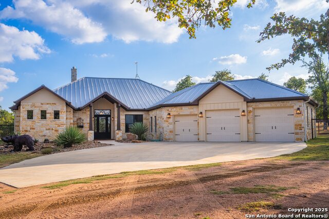 Image 2 of 42 For 1554 Vintage Oaks Dr