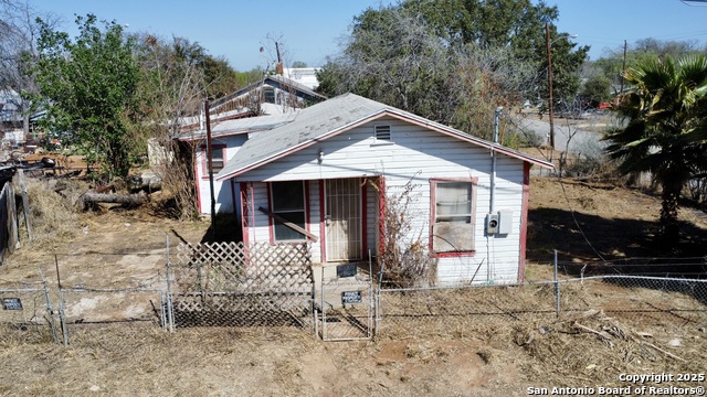 Details for 1703 5th N , Crystal City, TX 78839
