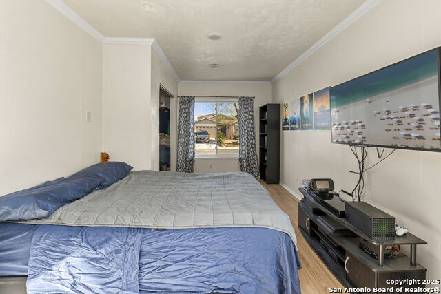 Listing photo id 18 for 6862 Flaming Ridge