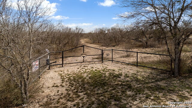 Listing photo id 17 for Tbd County Road 4516