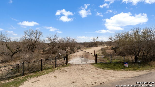 Listing photo id 21 for Tbd County Road 4516