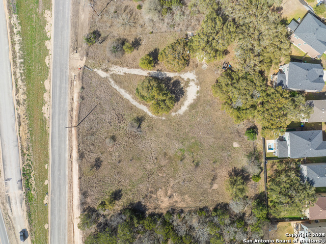 Listing photo id 4 for 8454 Sh 211
