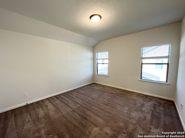 Listing photo id 17 for 10319 Lynwood Branch