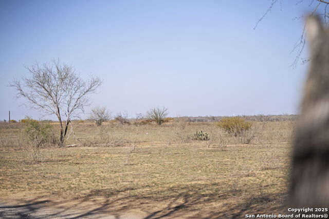 Listing photo id 5 for 0 Payne W