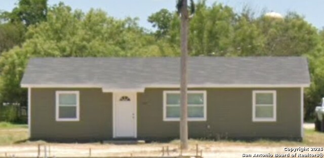 Details for 539 Miller N, La Pryor, TX 78872