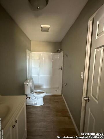 Listing photo id 3 for 539 Miller N