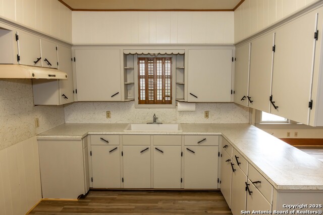 Listing photo id 2 for 204 Orth St.