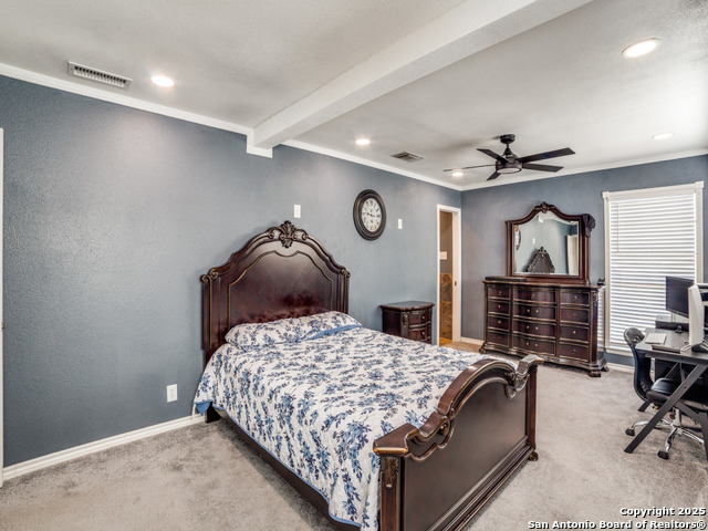 Listing photo id 26 for 6002 Sandwick