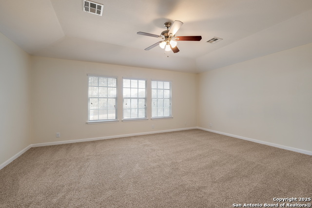 Image 17 of 31 For 243 Creekview