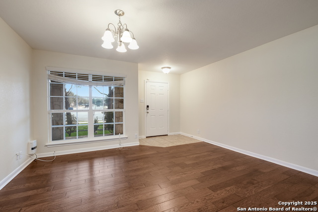 Image 7 of 31 For 243 Creekview