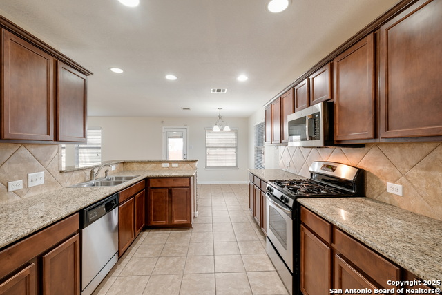 Image 8 of 31 For 243 Creekview