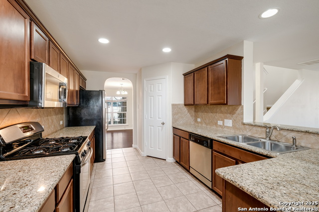 Image 9 of 31 For 243 Creekview