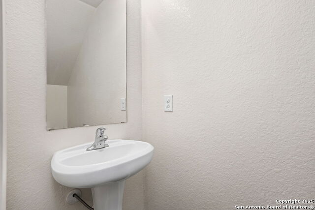 Image 14 of 28 For 7516 Bowdre  
