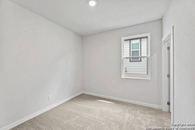 Listing photo id 18 for 13215 Edith Gardens