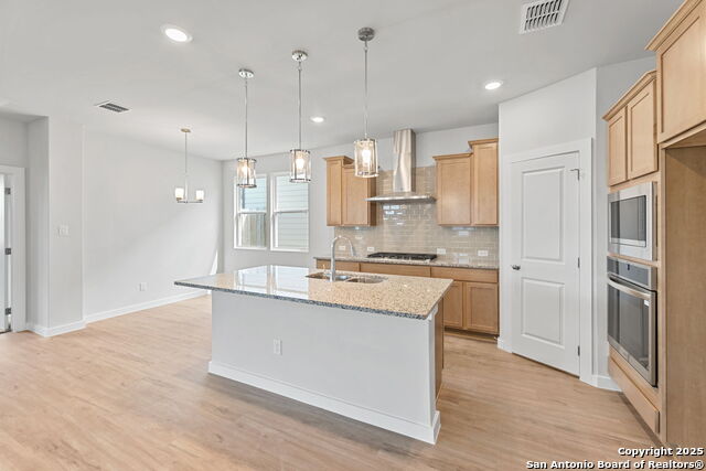 Listing photo id 4 for 13215 Edith Gardens