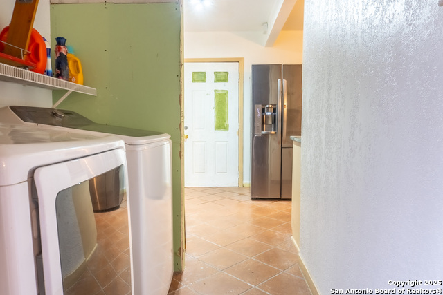 Image 13 of 29 For 243 Palfrey St W