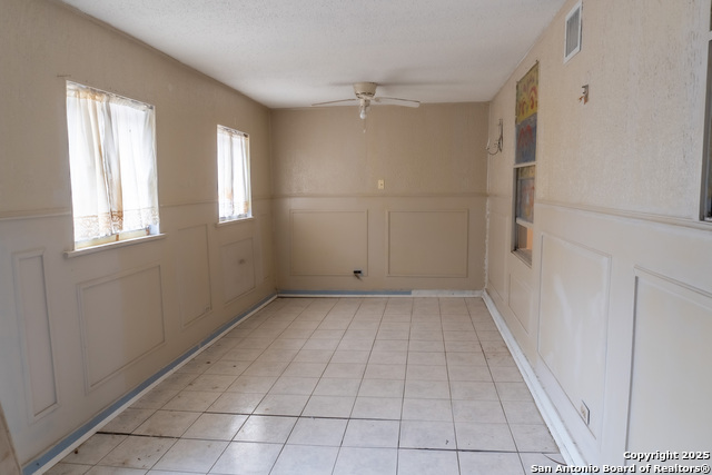 Image 25 of 29 For 243 Palfrey St W