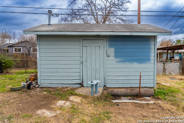 Image 29 of 29 For 243 Palfrey St W