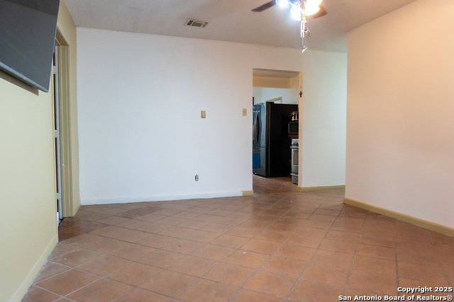 Image 6 of 29 For 243 Palfrey St W